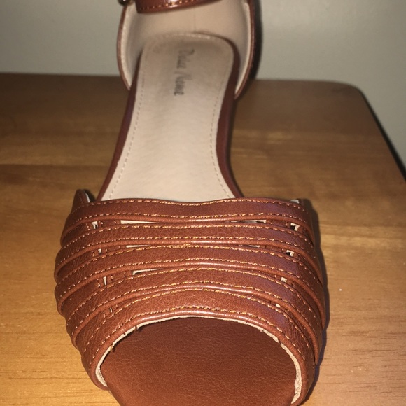 ModCloth Tan Peep Toe Heels - Picture 4 of 7